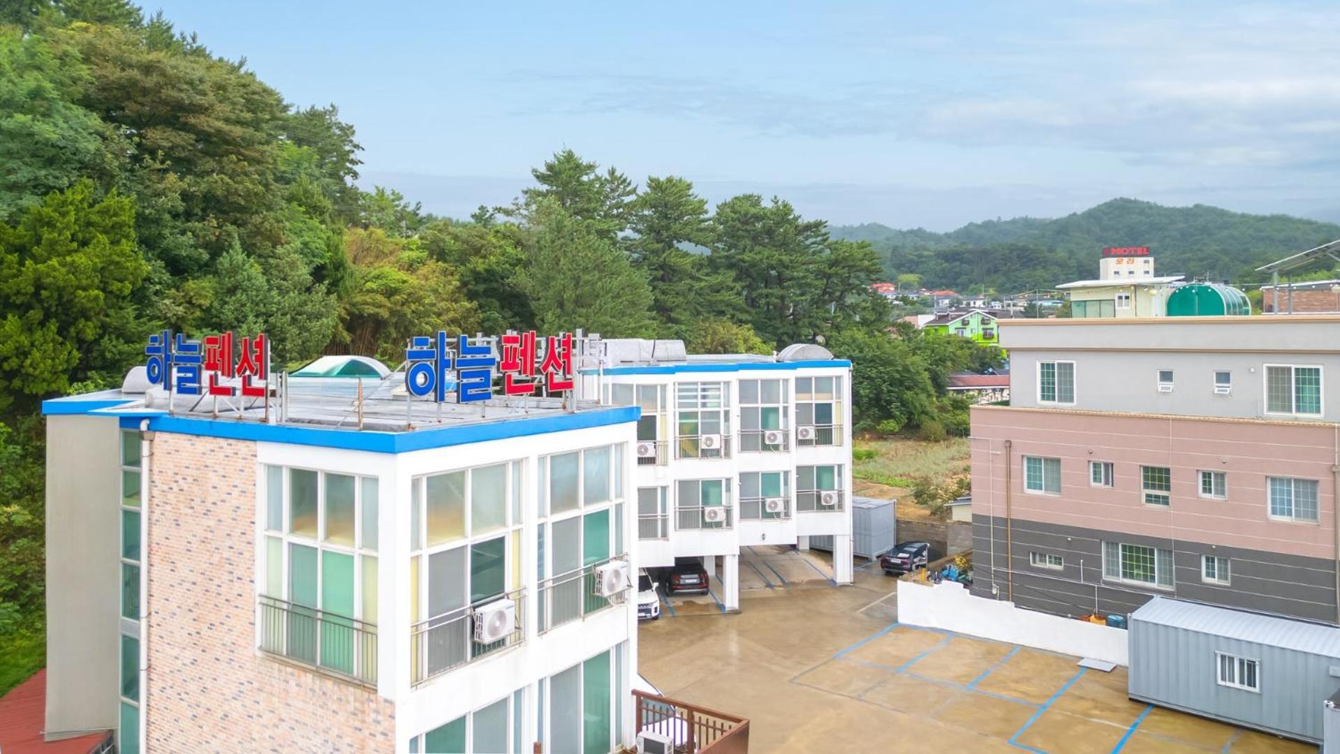 Samcheok Sky Pension Bagian luar foto